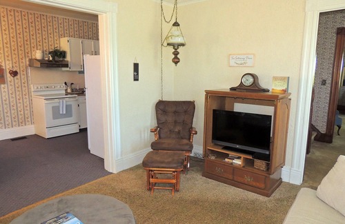 Frontenac House | 1000 Islands - Clayton Family Rental