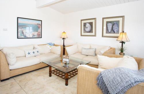 Balboa Peninsula Apartment | 1005 E Balboa Unit C Duplex