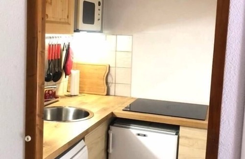 La Joue du Loup Apartment | 100m from ski slopes, Ground floor, terrace, tv, ski locker, 24m², La Joue du Loup
