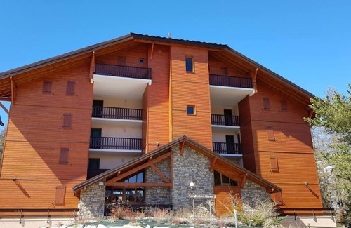La Joue du Loup Apartment | 100m from ski slopes, Ground floor, terrace, tv, ski locker, 24m², La Joue du Loup