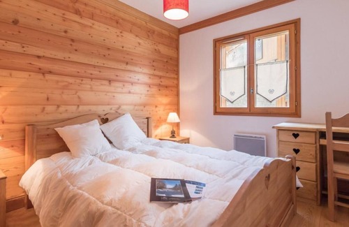 Montgenevre Apartment | 100m from ski slopes, terrace, parking, 70m², Montgenèvre