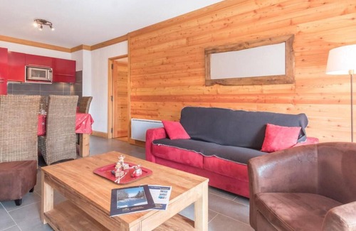Montgenevre Apartment | 100m from ski slopes, terrace, parking, 70m², Montgenèvre