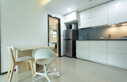 Rawai Condo | 100mBeachfront gym Swimming Pools c100