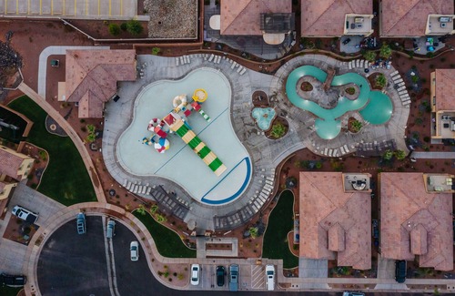 Santa Clara House | 103/104 Retreat | Resort View, Private Hot Tub, Short Walking distance to Resort