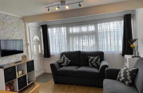 Great Yarmouth Ski Chalet | 103 Sunbeach South facing 2 bed chalet M and T chalets