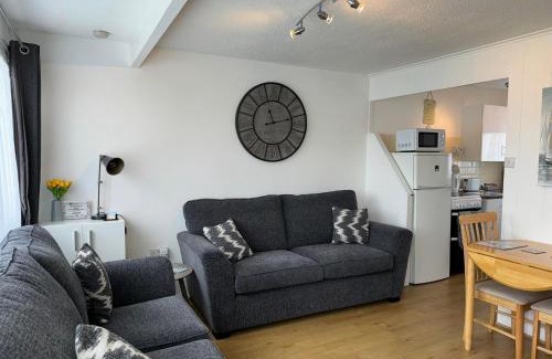 Great Yarmouth Ski Chalet | 103 Sunbeach South facing 2 bed chalet M and T chalets