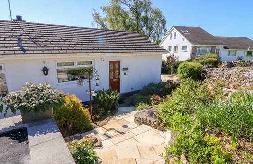 Milnthorpe Cottage | 105 m² Cottage ∙ 2 bedrooms ∙ 3 guests