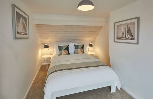 Whitby House | 109 m² House ∙ 4 bedrooms ∙ 8 guests