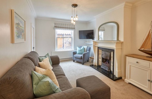 Whitby House | 109 m² House ∙ 4 bedrooms ∙ 8 guests