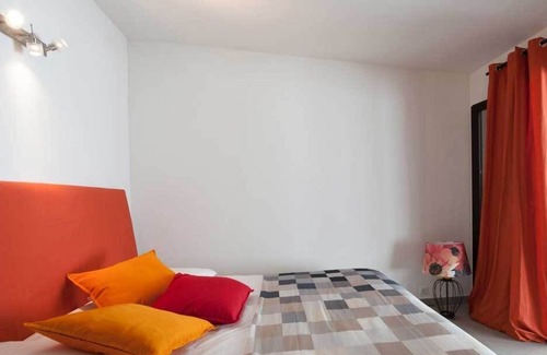 Tavel Villa | 10min from Avignon, La Villa d'Ambre - Domaine de la Mordorée, Tavel, 8 pers max