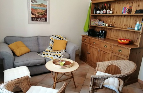 Lamalou-les-Bains House | 10mn from the spa, pleasant house for 6 people private swimming pool june to september