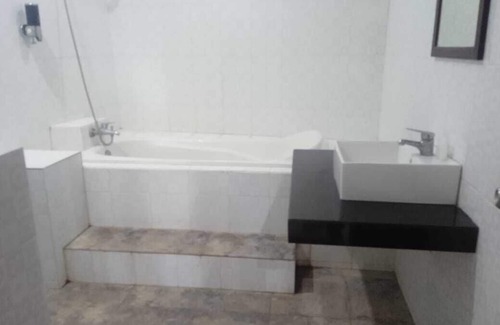 Sunset Road Apartment | 10munite go to beach doubelsix and plahanca beach