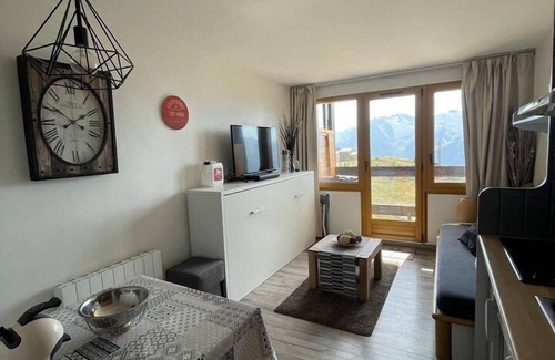 Jeux Apartment | 10th floor, balcony, tv, ski locker, 26m², Alpe d'Huez