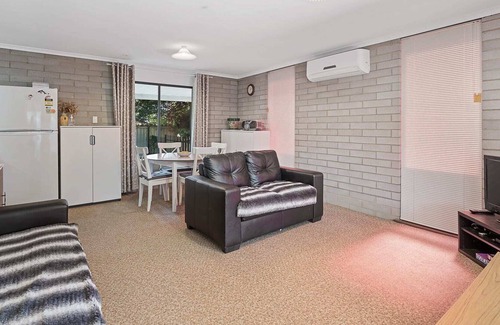 Goolwa House | 11 Augusta Street, Goolwa