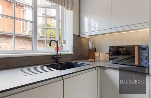 Exeter Apartment | 11 Friernhay Court