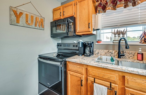 Somerset House | 11 Mi to Lake Cumberland! Retreat w/Gazebo