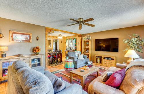 Tucson House | 11 Mi to Sabino Canyon SW-Style Home in Tucson