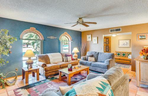 Tucson House | 11 Mi to Sabino Canyon SW-Style Home in Tucson