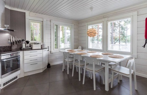 Iltasmaki House | 110 m² Apartment ∙ 3 bedrooms ∙ 8 guests