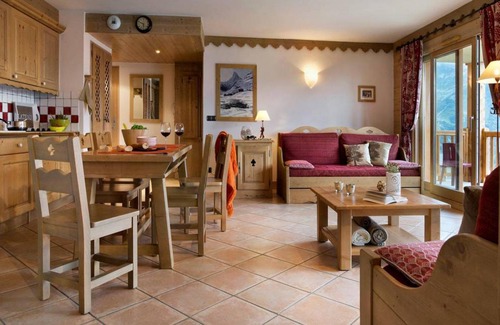 Les Eucherts Apartment | 110 m² Apartment ∙ 4 bedrooms ∙ 10 guests