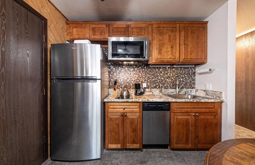 Truckee Condo | 113 Bldg B 1 Bedroom Studio