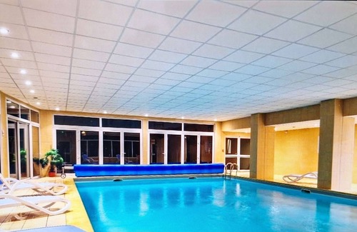 Sables-d'Or-les-Pins Apartment | 114 - 6-room duplex apartment with communal pool.