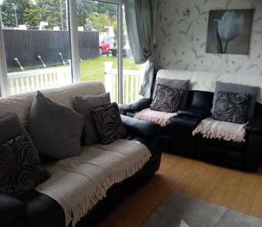 Chapel Saint Leonards Ski Chalet | 116 cherry park