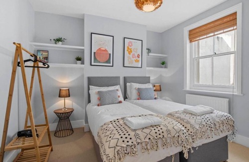 Montpelier House | 116 m² House ∙ 3 bedrooms ∙ 8 guests