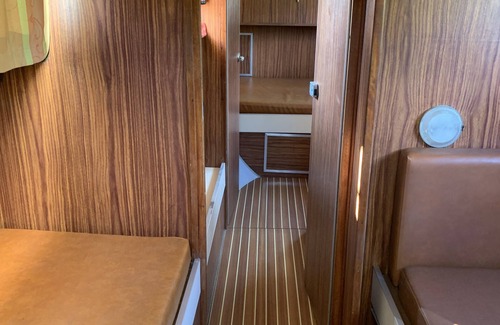 Nevers Boat Rental | 11m barge