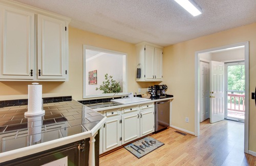 Watkinsville House | 12 Mi to UGA Campus: Spacious Group Getaway!