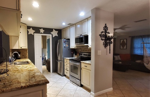 South Gate Ridge House | 12 minutes from Siesta Key