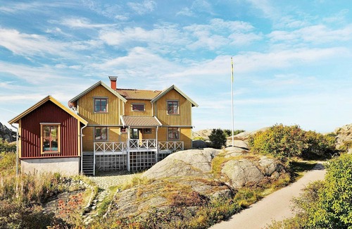 Skaerhamn House | 12 person holiday home in Skärhamn