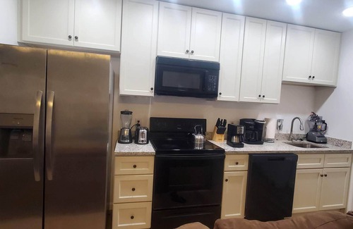 Tallahassee House | 126-House (10BR): a renovated duplex near FSU