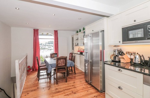 Dartmouth Apartment | 13 Above Town