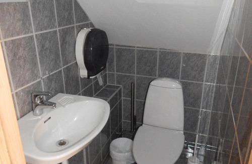 Ryd House | 13 bedroom accommodation in Ryd