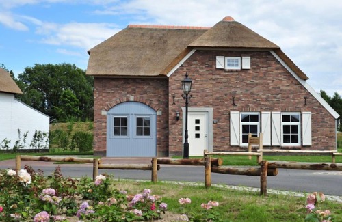 Roggel House | 13 persoons Luxe by Interhome