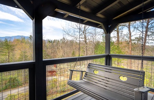 Pittman Center Cabin | 135 Acres of Peace and Quite