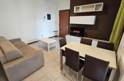 Bicocca Apartment | 13th Floor, GARAGE gratis, Metro M5 a 200mt, giardino giochi, BICOCCA
