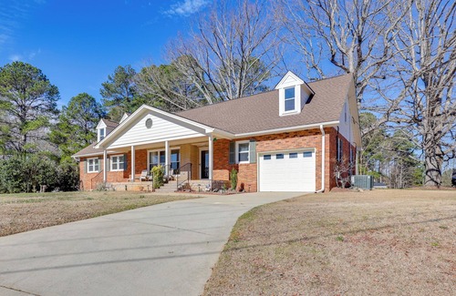 Cary House | 14 Mi to Raleigh: Charming Family Home!