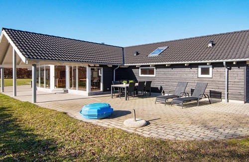 Ebeltoft House | 14 person holiday home in Ebeltoft