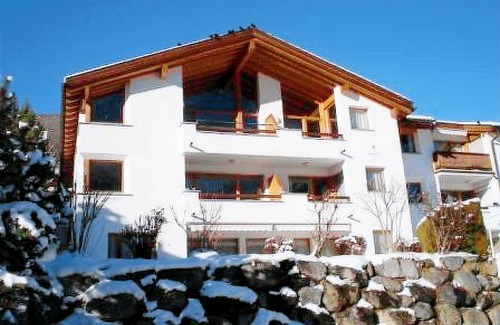 Engadin Scoul Apartment | 140 m² Apartment ∙ 3 bedrooms ∙ 6 guests