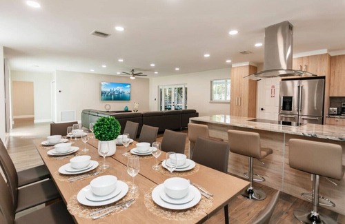 Dania Beach Villa | 144 SE 3rd Ave Dania Beach FL