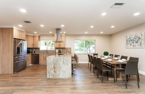 Dania Beach Villa | 144 SE 3rd Ave Dania Beach FL