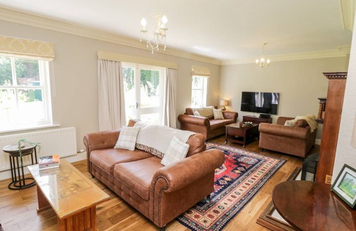 Guisborough Cottage | 145 m² Cottage ∙ 4 bedrooms ∙ 10 guests