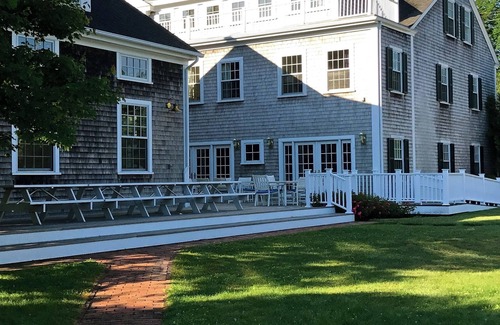 Edgartown House | 15 bedroom home walking distance to Edgartown