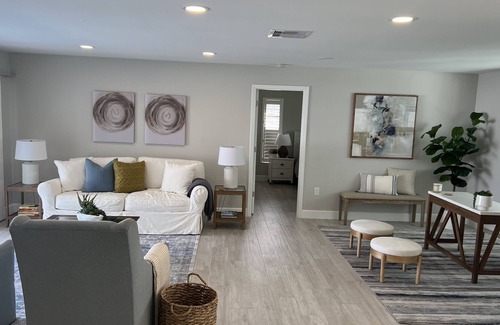Osprey House | 15 mins from Beautiful Siesta Key Beach, Waterfront Home w/Private Pool