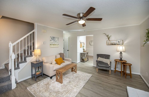 Norfolk - Virginia Beach House | 15 mins from the beach