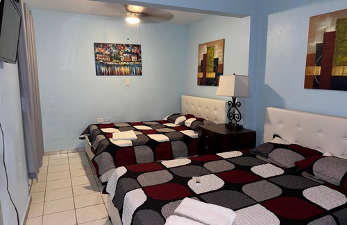Catano House | 15 Stays or More Spacious 3BR in Cataño - Sleep 10 UNIT 2