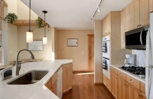 Pine City House | 150+ ft Of Lakeshore/Private Beach/4 Acres