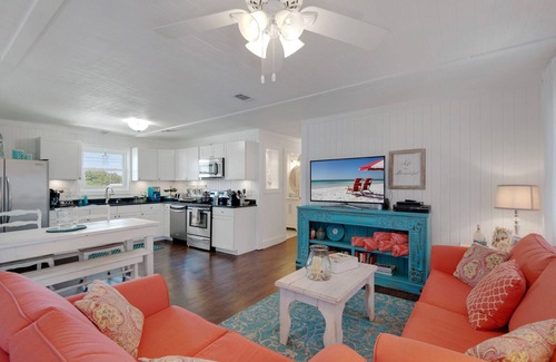 Laguna Beach Estates House | $150/Nt October 11-15th ~ Laguna Beach~5th House from the Perfect Beach Access# 83!